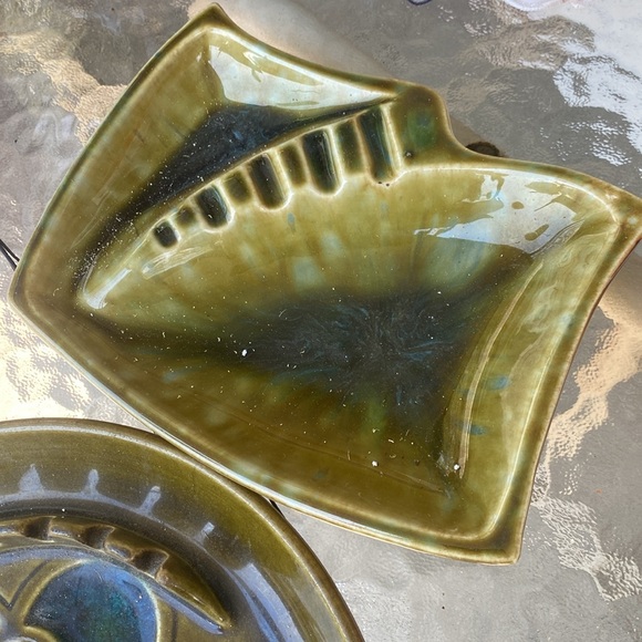 Handcrafted Olive and Blue Ceramic McCoy ashtray - Picture 3 of 8